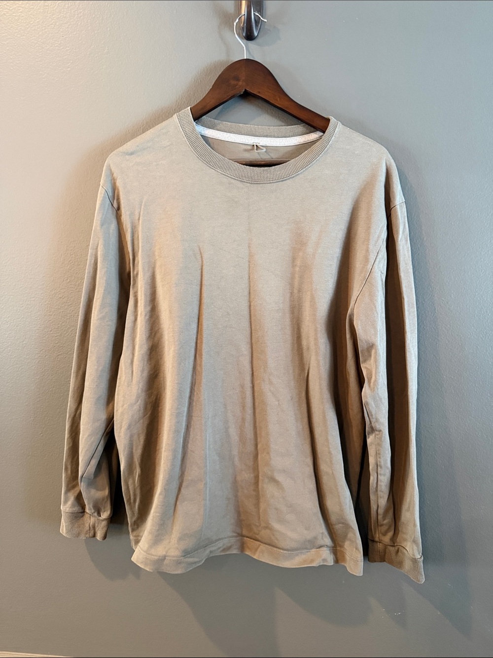 lululemon athletica Men's Long-Sleeve Crewneck Shirt in Olive